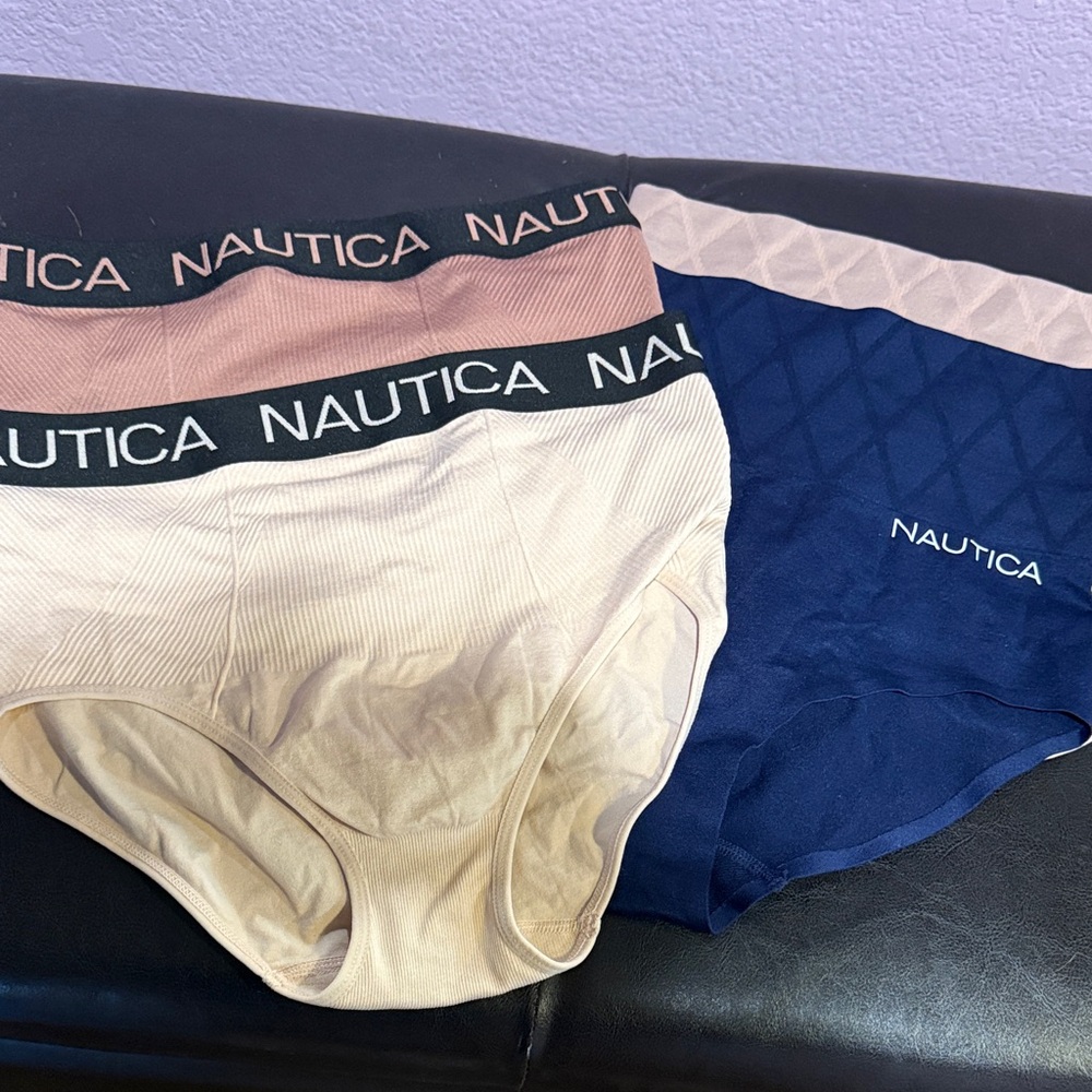 NWOT L Nautica shaping postpartum briefs.